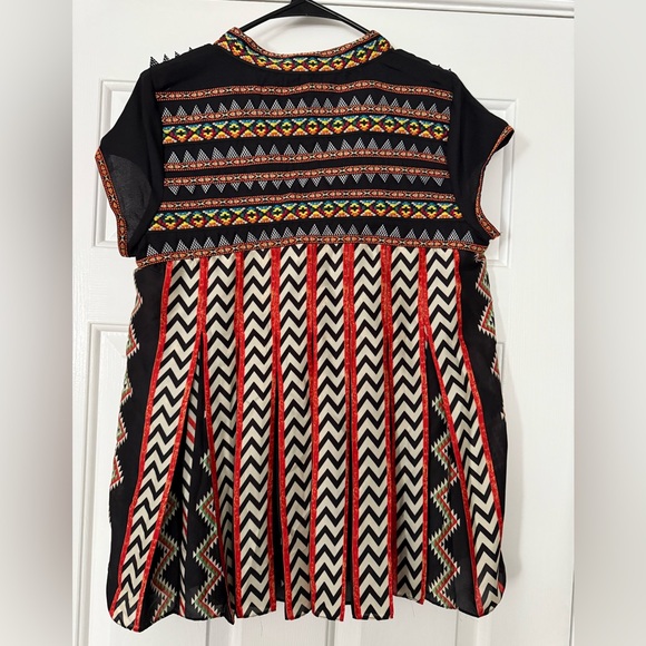 Anthropologie Ranna Gill Chevron Embroidered Cap Sleeve Blouse Aztec Size 0 - Picture 6 of 6